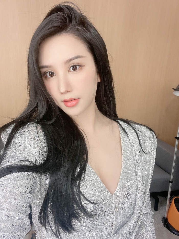 温哥华预约高端模特